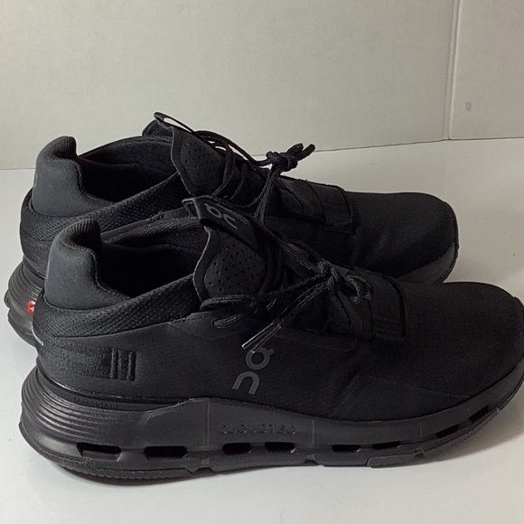 On Cloudnova 2 Trainers - Picture 10 of 16